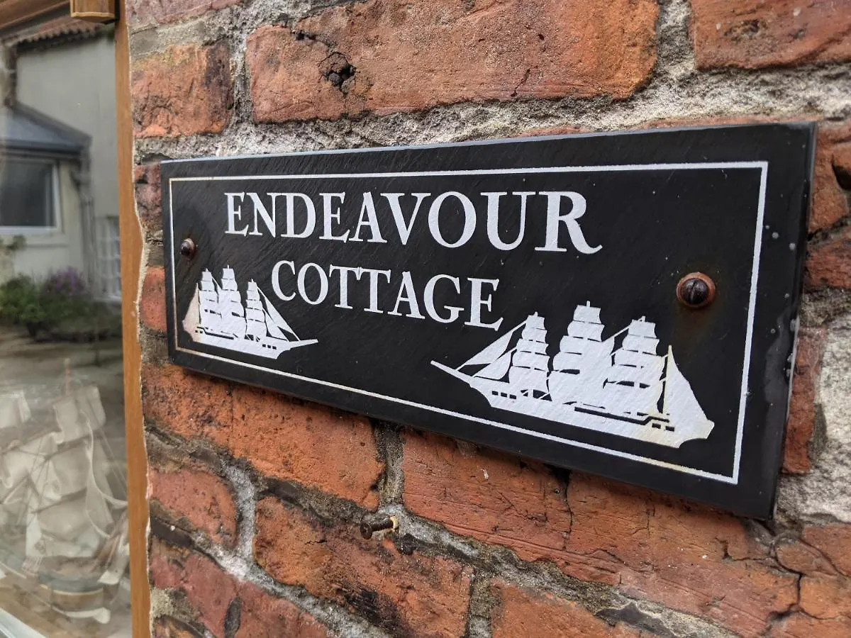 Endeavour Cottage Whitby Sleeps 6 0*,  United Kingdom