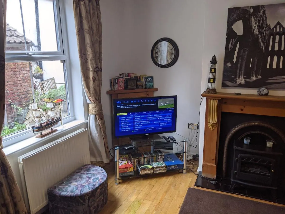Dom wakacyjny Endeavour Cottage Whitby Sleeps 6 Wielka Brytania