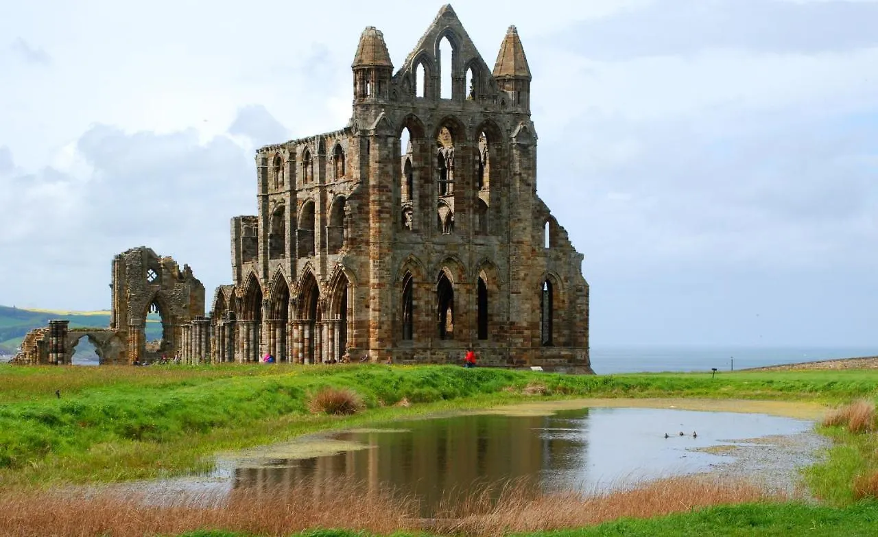 Dom wakacyjny Endeavour Cottage Whitby Sleeps 6 Wielka Brytania